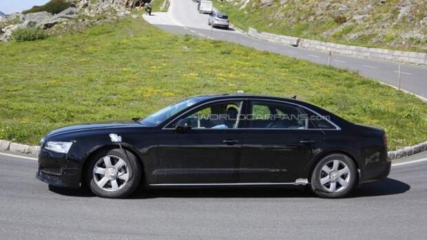 Новый седан Audi A8 впервые попался в «сети» шпионов
