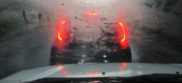 Почему потеет лобовое стекло в машине изнутри