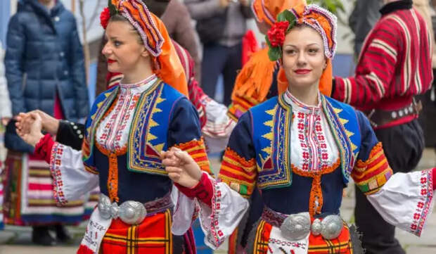 Лазарица, Ладуванье