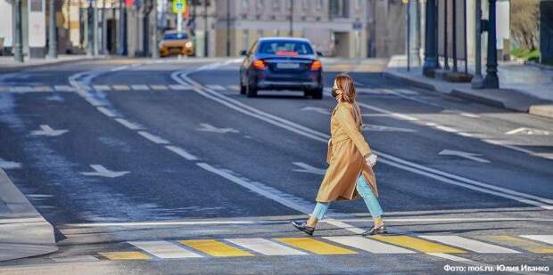 В торговых центрах на западе Москвы за день выявили 64 «безмасочника»