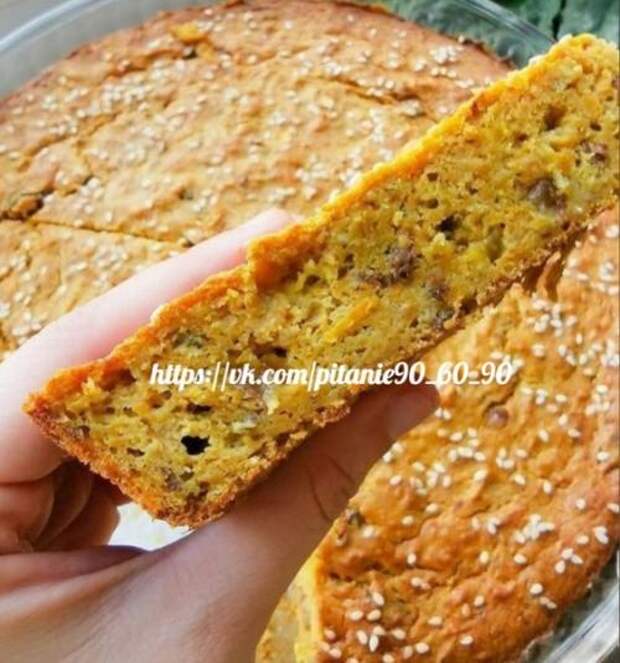 Очень вкусный и полезный морковно - яблочный пирог. Очень вкусный и полезный морковно - яблочный пирог.