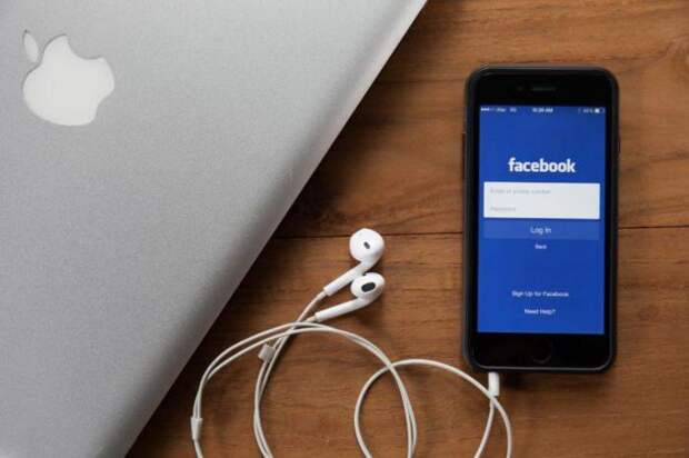 Почему Facebook поощряет размещение фотографии в Интернете? Почему Facebook поощряет размещение фотографии в Интернете?