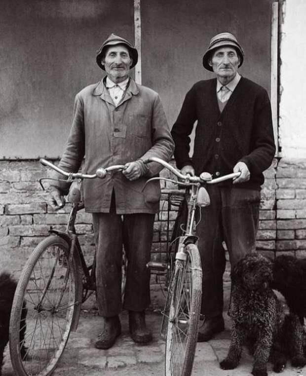 Близнецы. Янош штекович - венгерский фотограф и издатель из германии. 01
