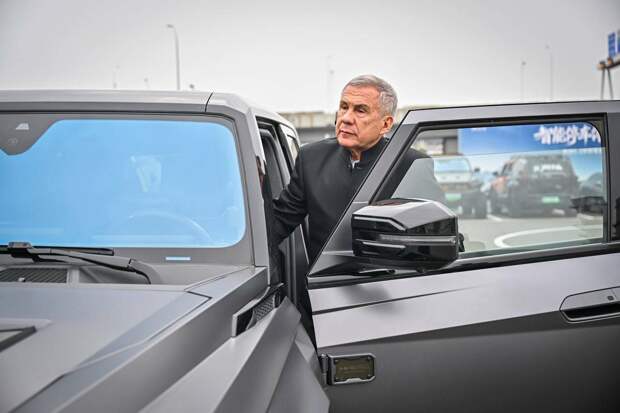 Минниханов ознакомился с производством автомобилей Dongfeng в Китае