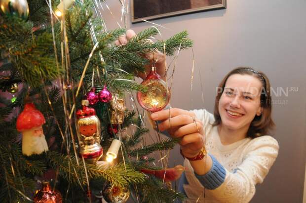 Врач Пискунова рассказал, почему советские ёлочные игрушки опасны для детей