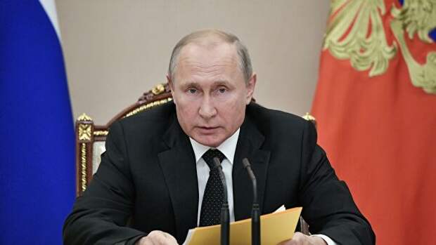 Владимир Путин проводит совещание с постоянными членами Совета безопасности РФ Владимир Путин проводит совещание с постоянными членами Совета безопасности РФ