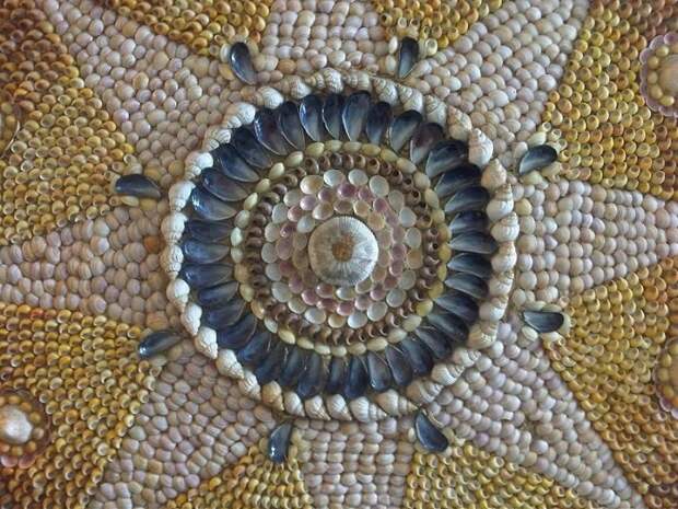 Возможно подземный дворец создали древние цивилизации (Margate Shell Grotto). Возможно подземный дворец создали древние цивилизации (Margate Shell Grotto).