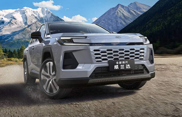 Новая Toyota RAV4 (XA60) едет к крупным российским дилерам. Цены — от 4 млн рублей (с учетом большой скидки за кредит и trade-in)