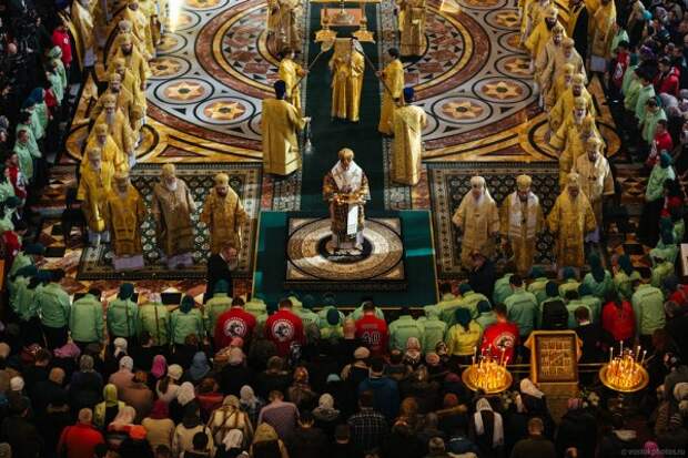 Великолепные фотографии храма Христа Спасителя (42 снимка)