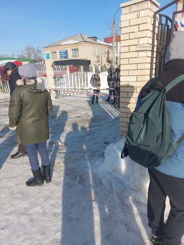 В Тульской области эвакуируют более 12 колледжей после сообщений о минировании