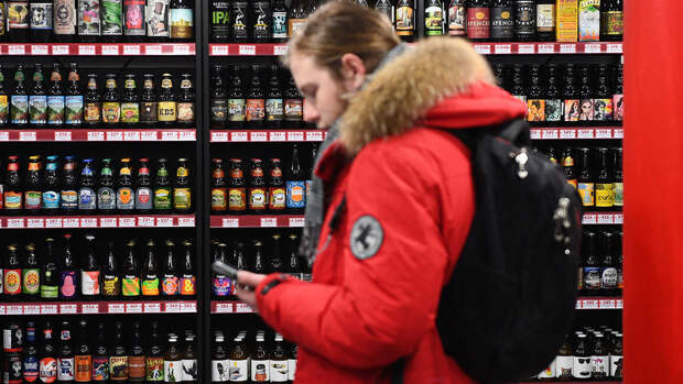 Юрист Рудакова: отказать в продаже безалкогольного пива без паспорта не могут