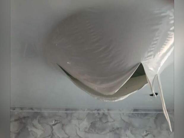 В Даурии семья с ребенком-инвалидом осталась без помощи после потопа в квартире