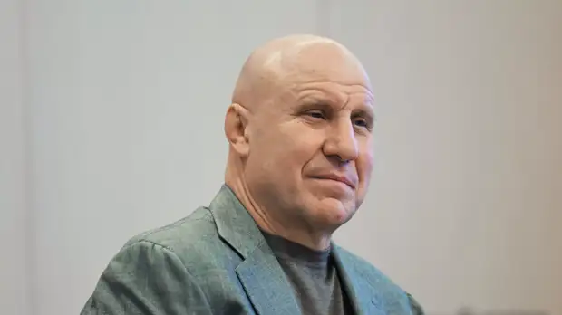 Мамиашвили прокомментировал ситуацию со снятием российских борцов с рейса