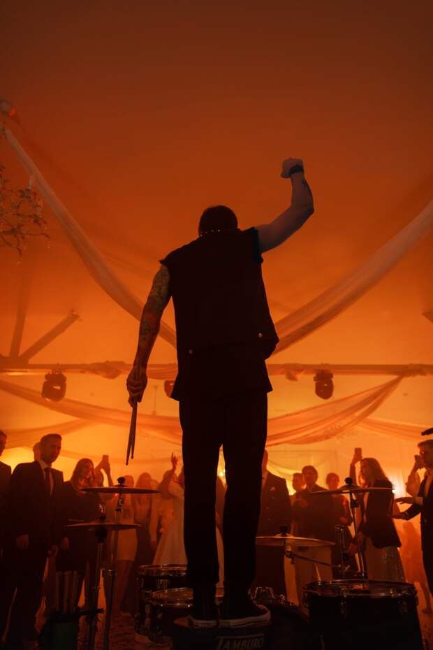 Креативные идеи для развлечения гостей на свадьбе: от шоу-программ до мастер-классов