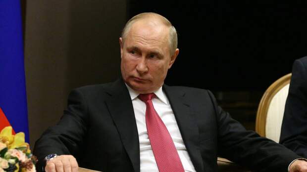 Путин предложил зарубежным инвесторам принять участие в предстоящем ПМЭФ-2022