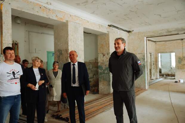 Губернатор поддерживает ремонт школьных дворов в Амурской области