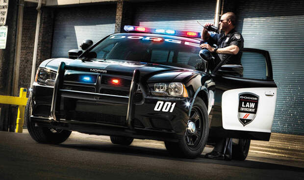 Картинки по запросу американская полицейская машина с полицейскими картинки