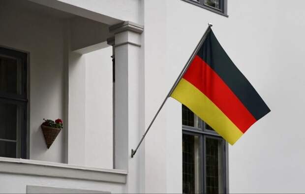 Spiegel: немецкий бизнесмен пытался спрятаться от суда в посольстве ФРГ в Москве
