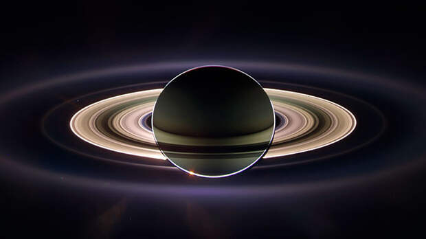 Cassini перед «смертью» раскрыл возраст колец Сатурна