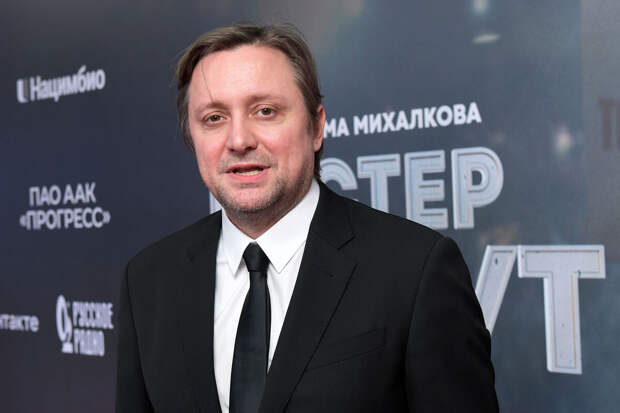 У актера Артема Михалкова родился четвертый ребенок