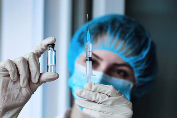 Пациенты умирают: от прививки или нет