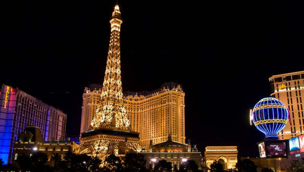 10 фактов об Эйфелевой башне