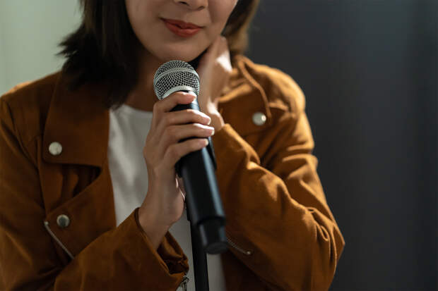 Начинающая певица жестоко отомстила бойфренду-обманщику