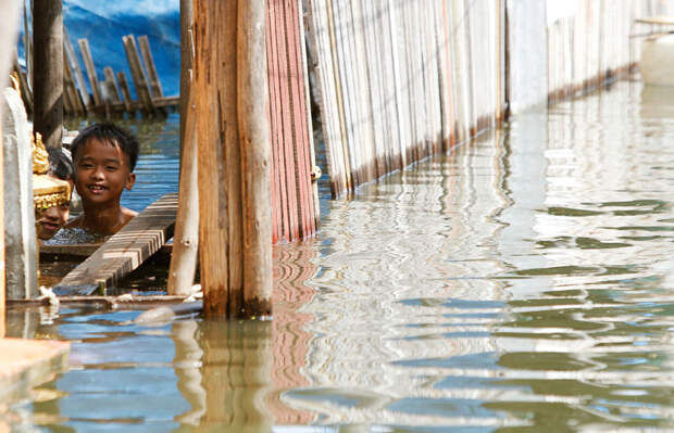 s t29 RTR2RUTS Сильнейшее наводнение в Таиланде