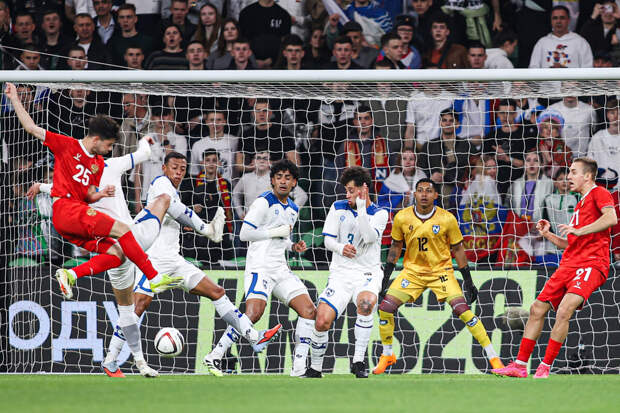 Экс-игрок "Спартака" Мор о сборной России: игра с Никарагуа не удалась