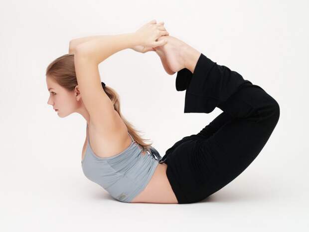 5 несложных поз йоги, которые вернут стройность животу