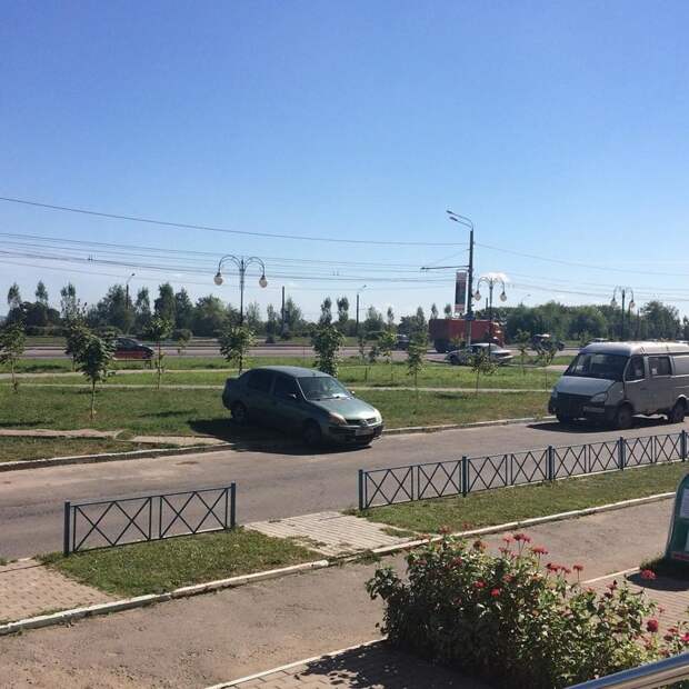 Эти парковщики явно ненавидят правила