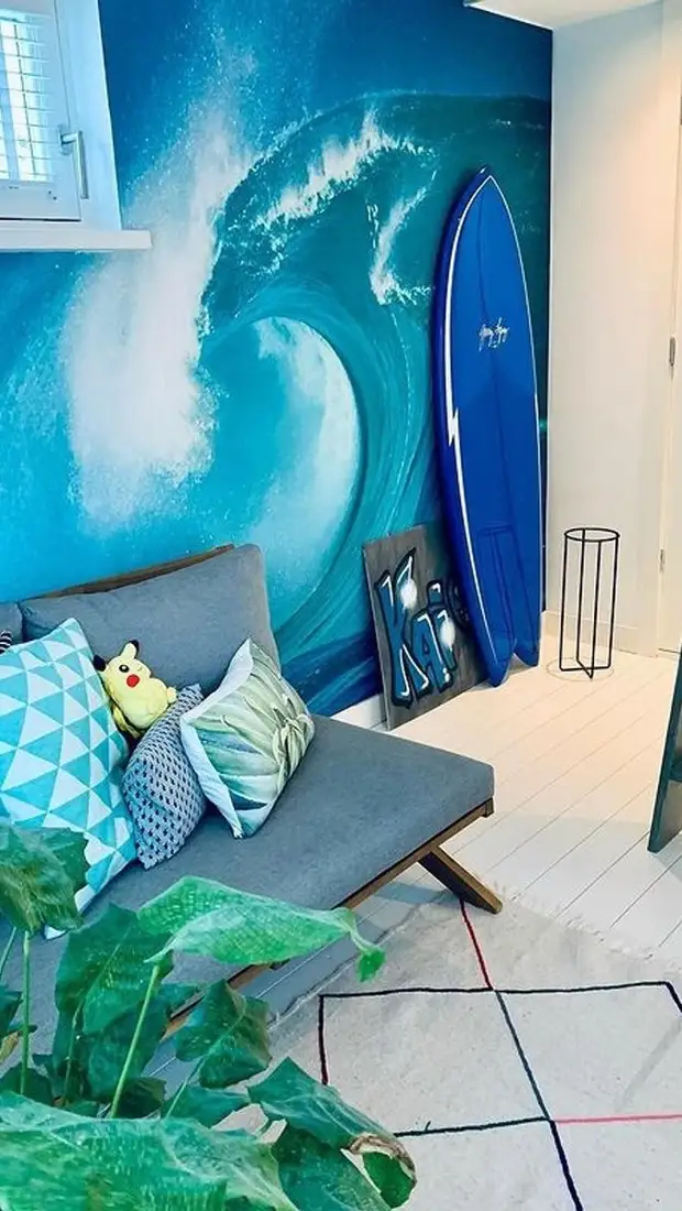 Как в 90-х: 7 сюжетов фотообоев, с которыми легко испортить интерьер