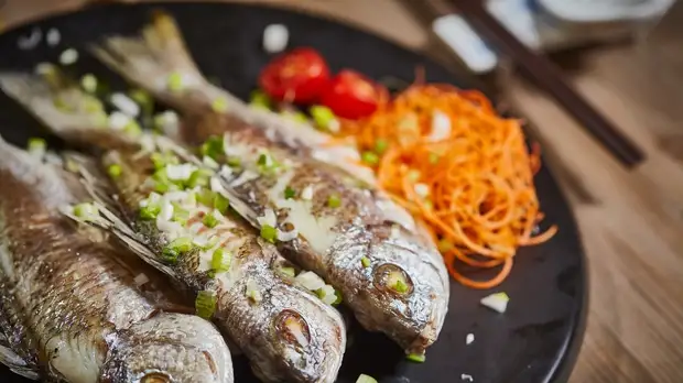 Диетолог Гинзбург рассказал об укрепляющей иммунитет диете