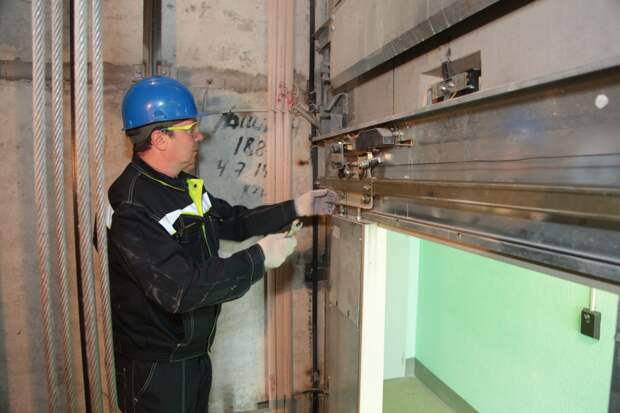 В двух домах на Сущёвском Валу заменили все лифты