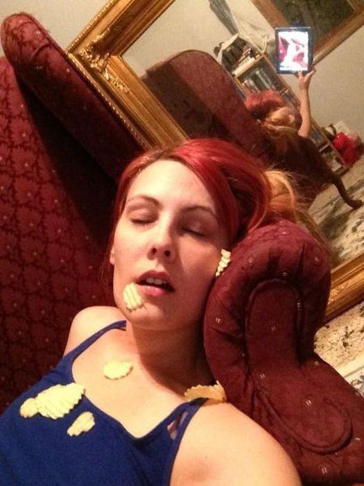 26 безумных фотографий девушек, которые не должны были попасть в интернет (26 фото) 26 безумных фотографий девушек, которые не должны были попасть в интернет (26 фото)