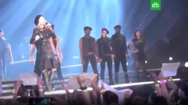 Мадонна рассказала о штрафе в 1 млн долларов за гей-пропаганду на концерте в России