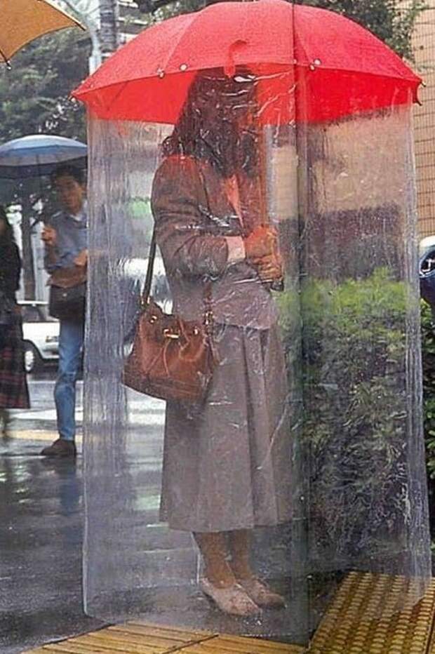 1. Зонт, под которым точно не промокнешь интересно, странности, фото, япония, японские причуды