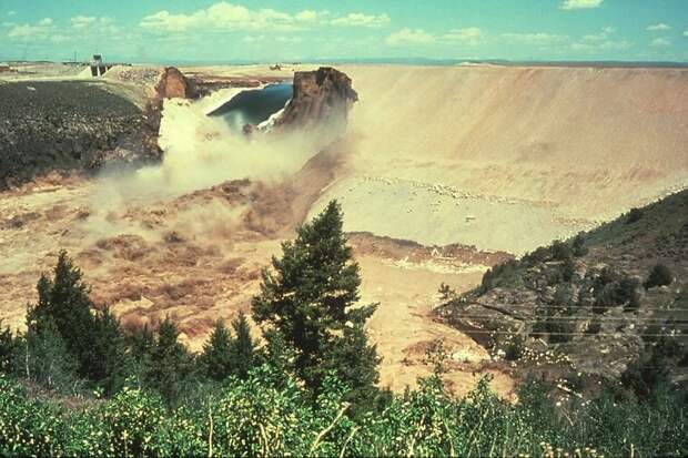 Прорыв плотины Teton в Рексбурге, штат Айдахо, история, события, фото