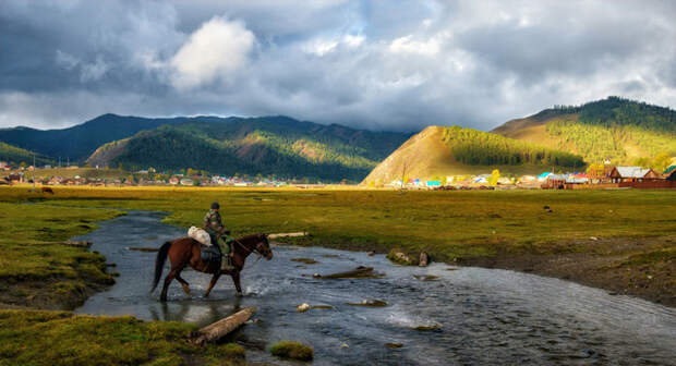 В поселке Усть-Кан горный алтай, горы, природа