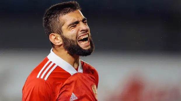 Агаларов и Умяров — в стартовом составе молодёжной сборной России на матч с Испанией