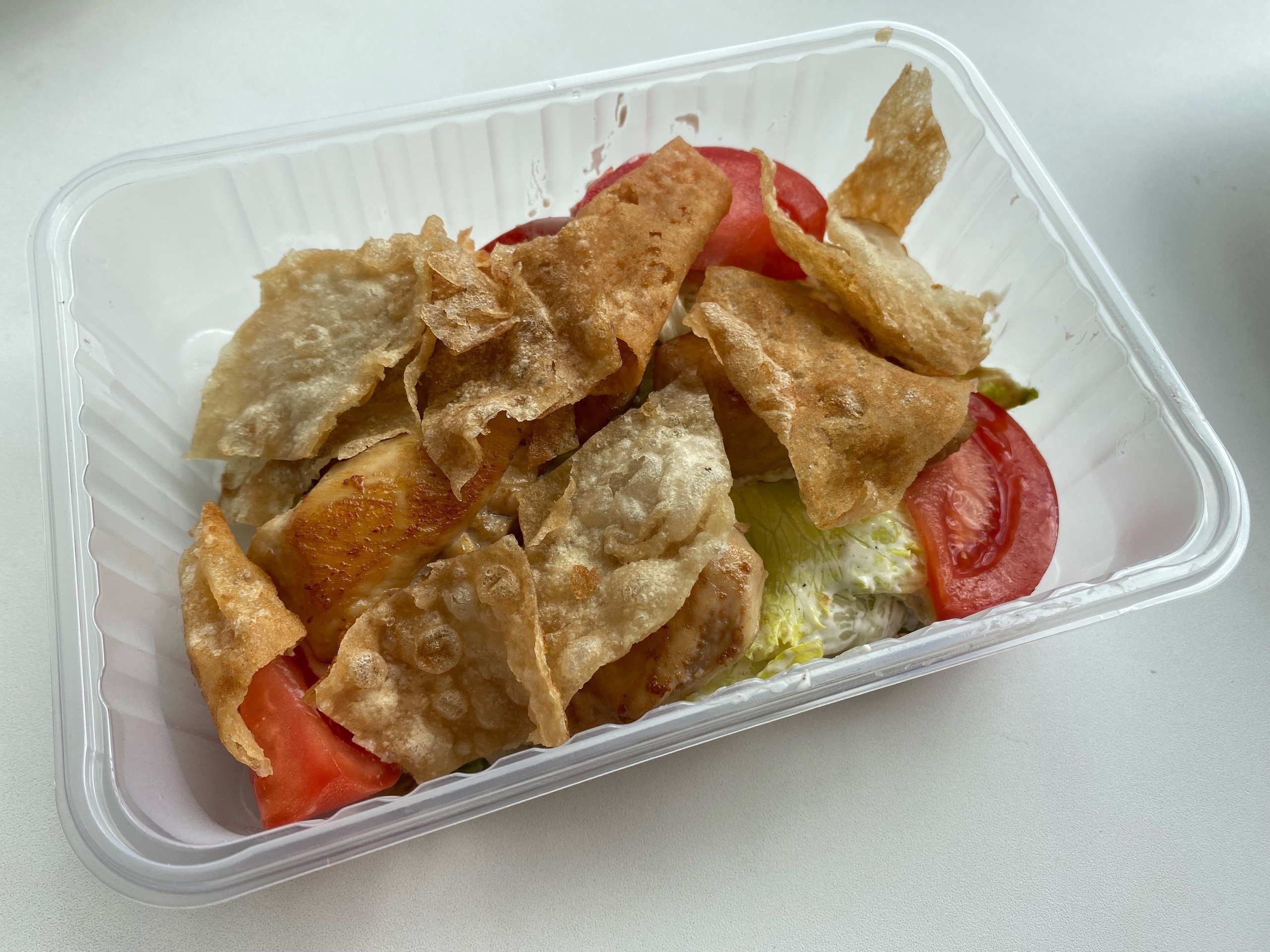 Поели за вас: Нестандартное хачапури и нереально сухая курица в салате из ресторана «La Georgia»