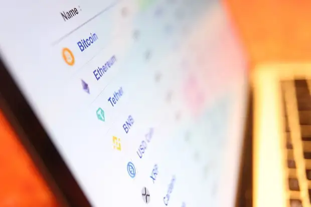 Российский суд впервые арестовал украденную криптовалюту