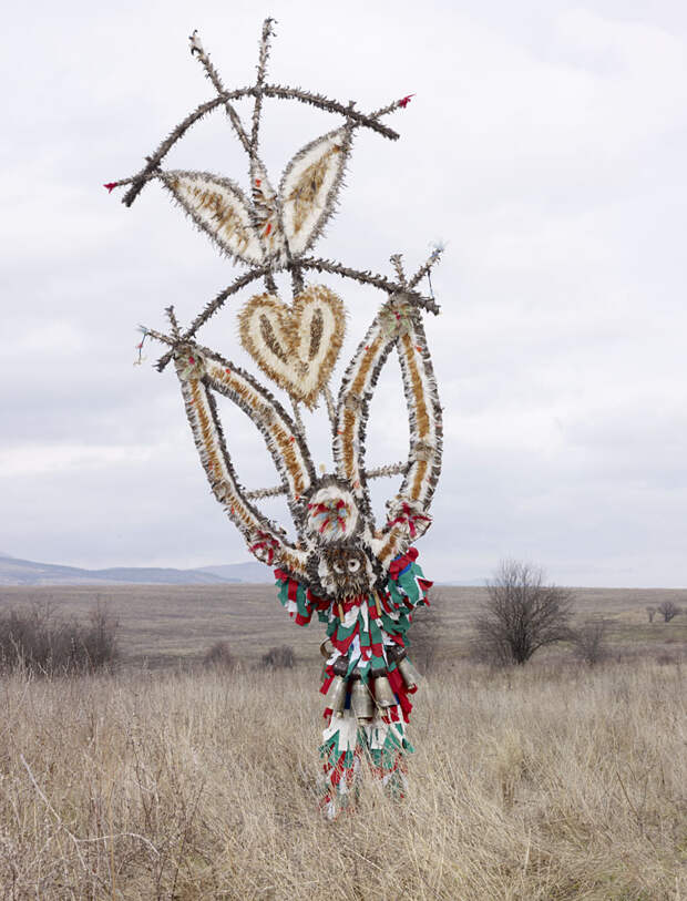 15 фото современных язычников из Европы в костюмах древних чудищ