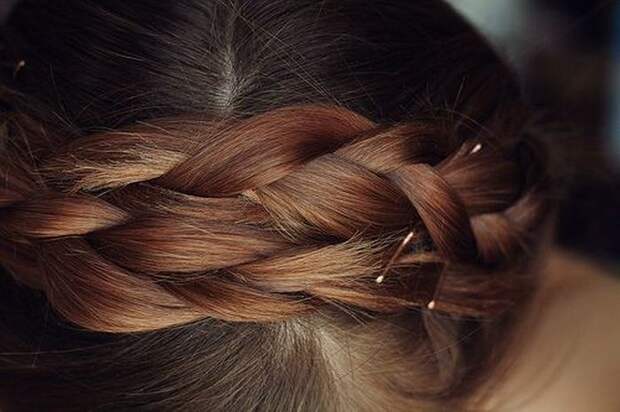 Как же мне нравятся девушки с косичками... Как же мне нравятся девушки с косичками...