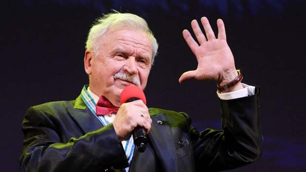 Михаил Мишустин поздравил народного артиста Сергея Никоненко с 85-летием