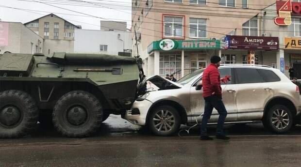 Армия, которую нужно побаиваться Армия, которую нужно побаиваться аварии, военные, дтп, страх, ужас, чтобы помнили