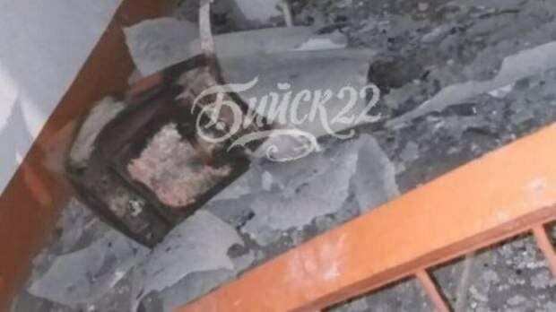 В Бийске произошел хлопок в жилом доме из-за возгорания в мусоропроводе