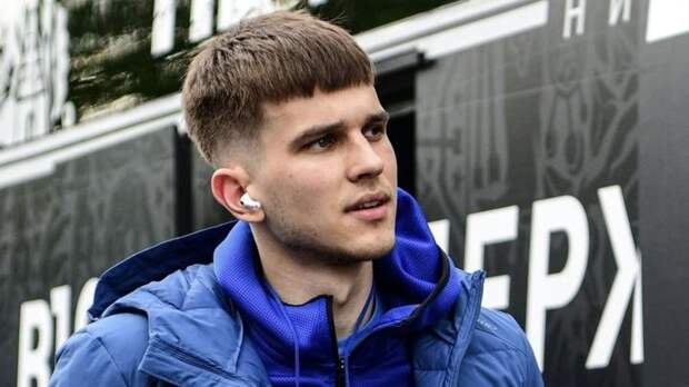 Переход украинца назвали худшим в истории, «Спартак» отдал воспитанника прямому конкуренту. Трансферы и слухи дня