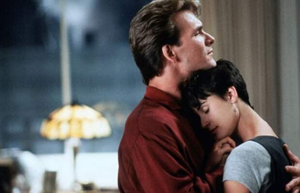 За кадром фильма «Призрак»: Как появилась самая романтическая культовая киноистория начала 1990-х' data-rjs='2
