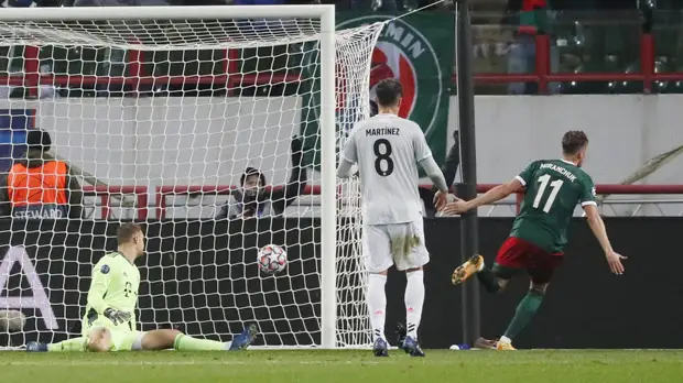 Bild назвал Миранчука и Крыховяка лучшими игроками «Локомотива» в матче с «Баварией»